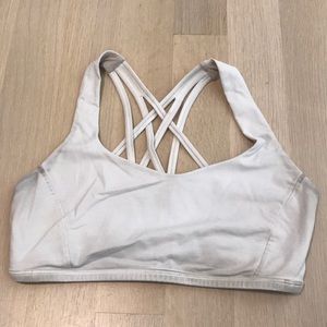 Lululemon Free to be Serene Bra